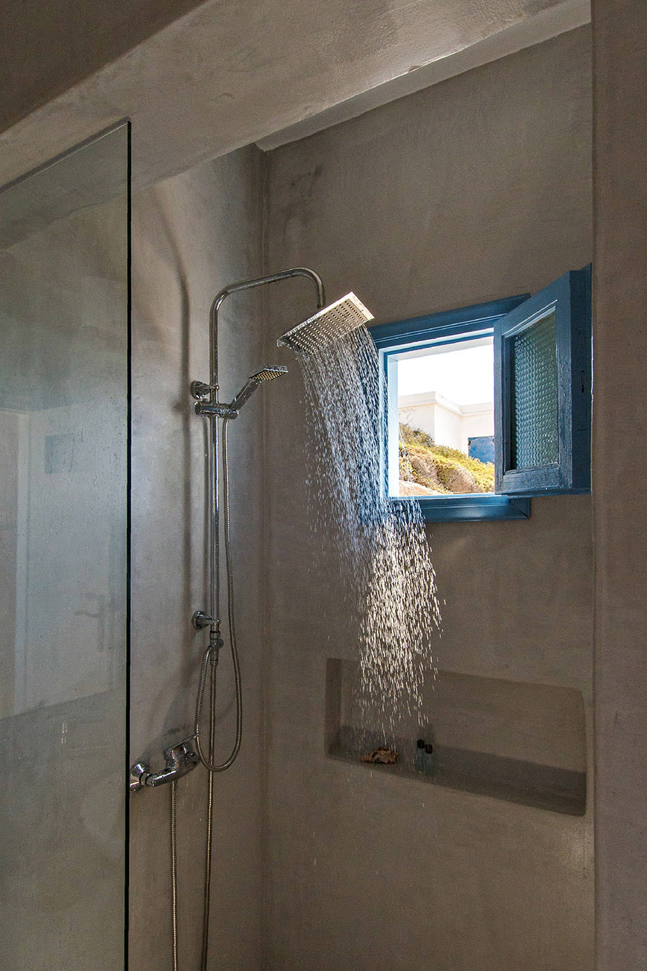 perigiali-folegandros-deluxe-double-room-01